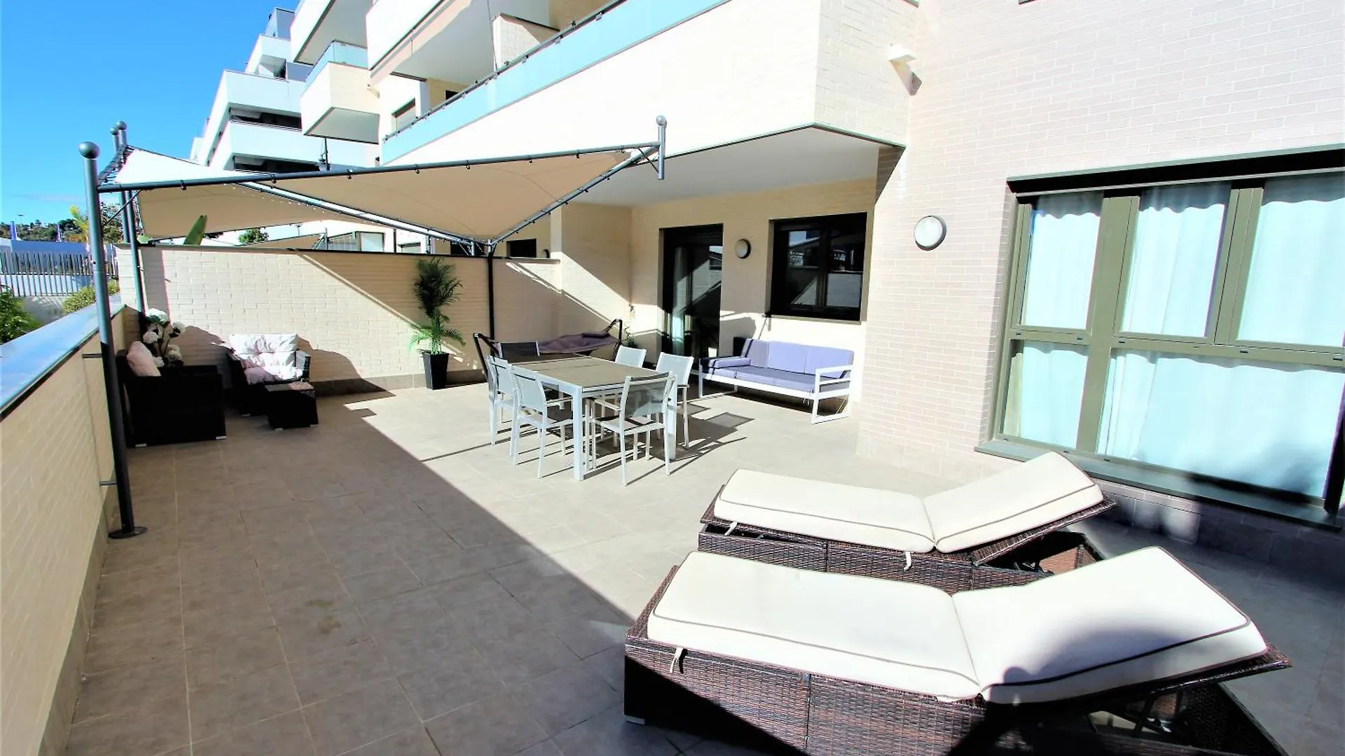 טורמולינוס Los Alamos Playa, Piscina, Parking Y Padel ספרד